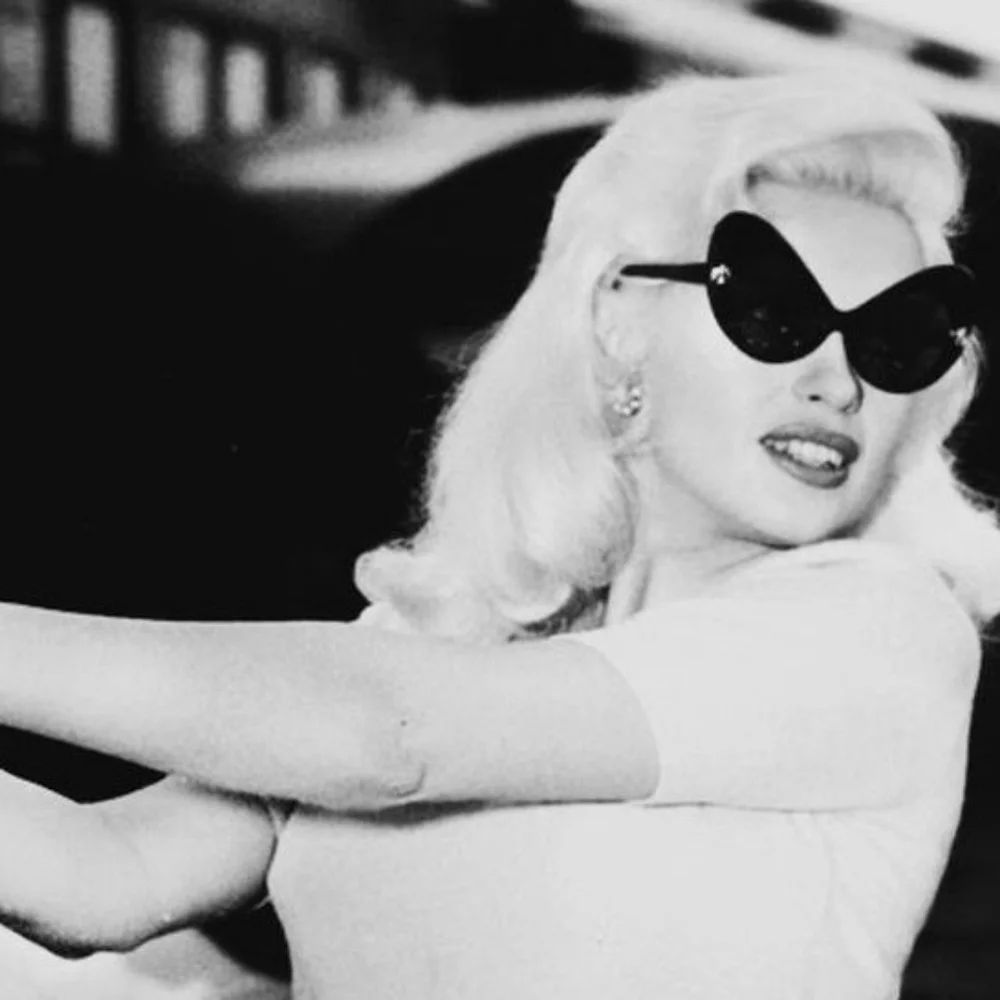 New Jayne Boomerang Cateye Comet Girl Sunnies
